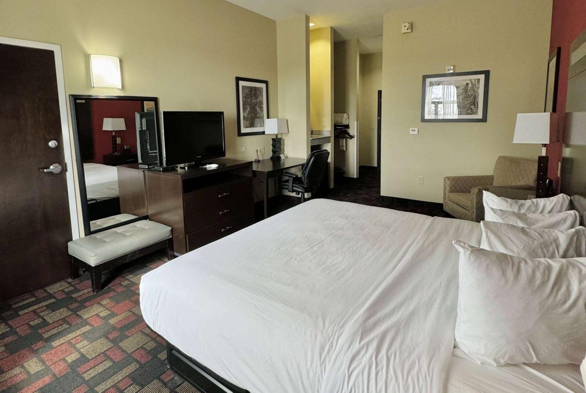 Wingate By Wyndham Lake Charles Casino Area Exterior foto